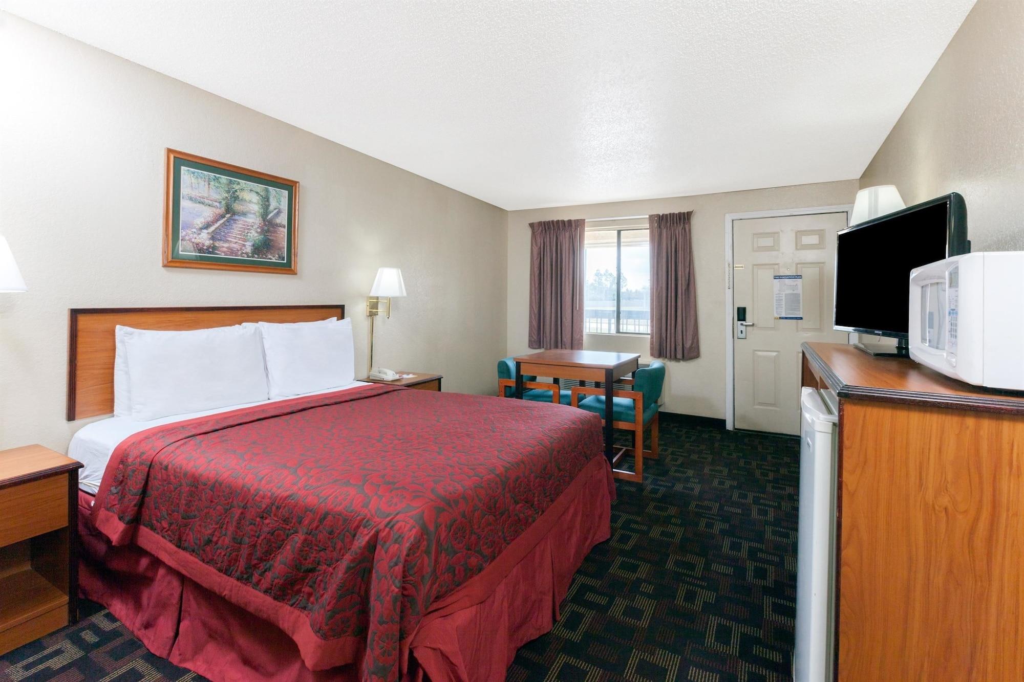 Days Inn Oklahoma City West Екстер'єр фото